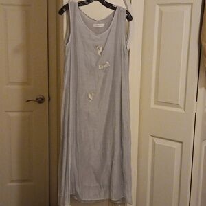 Sleeveless lined dress midi